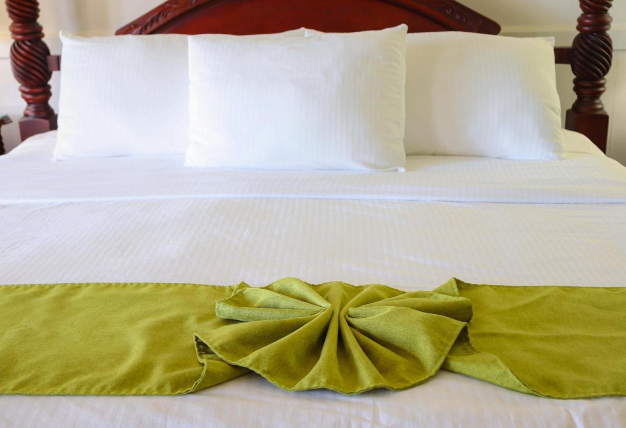 Hotel Victoriano 산 후안 델 수르 외부 사진