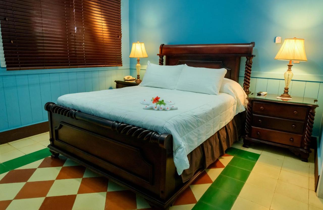 Hotel Victoriano 산 후안 델 수르 외부 사진